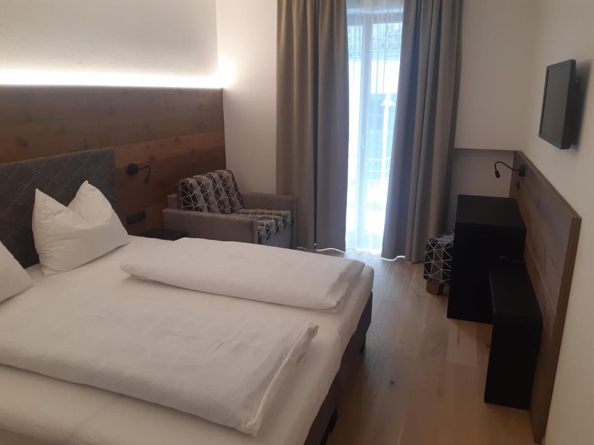 Hotel Krone Brunico Luaran gambar