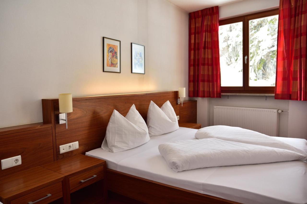 Hotel Krone Brunico Luaran gambar