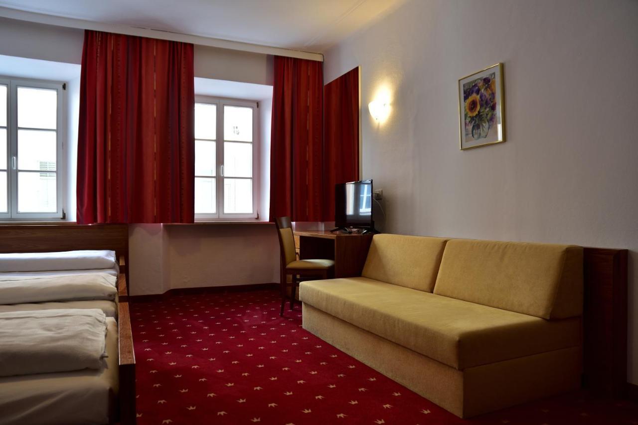 Hotel Krone Brunico Luaran gambar