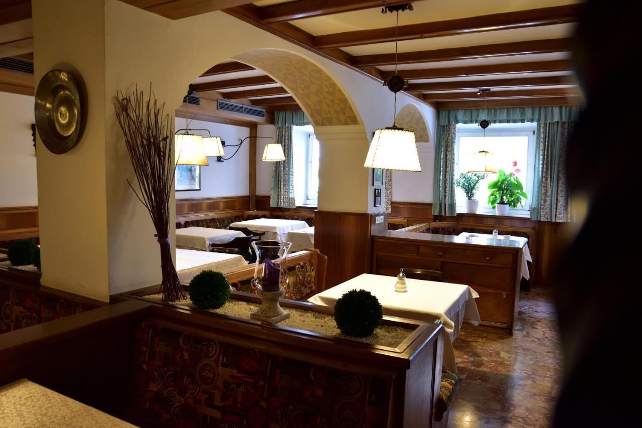 Hotel Krone Brunico Luaran gambar