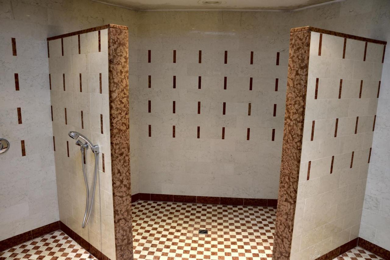 Hotel Krone Brunico Luaran gambar