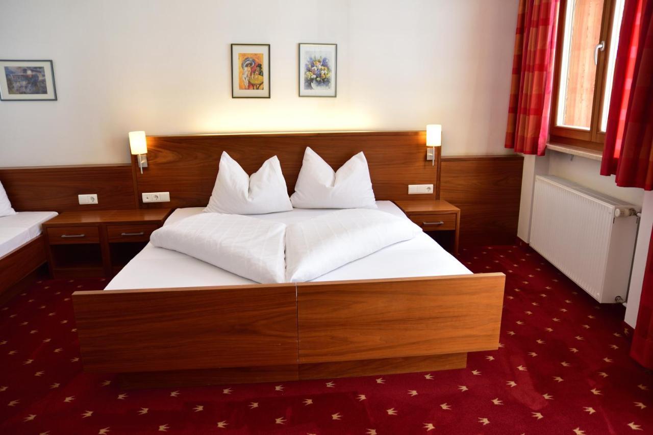 Hotel Krone Brunico Luaran gambar