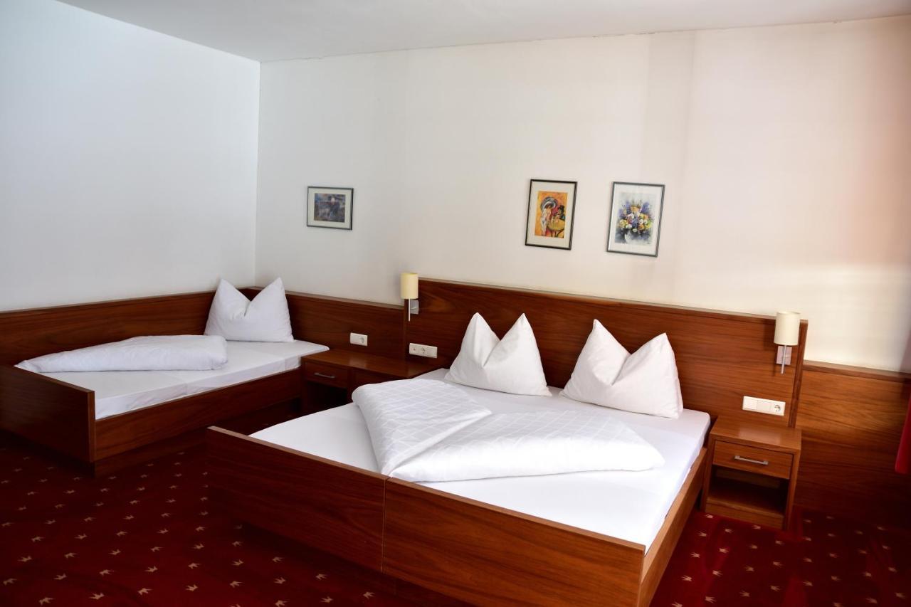 Hotel Krone Brunico Luaran gambar
