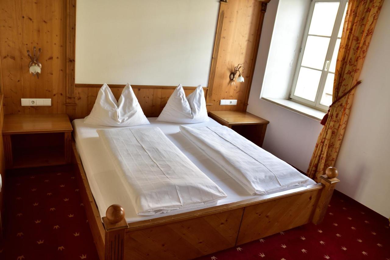 Hotel Krone Brunico Luaran gambar