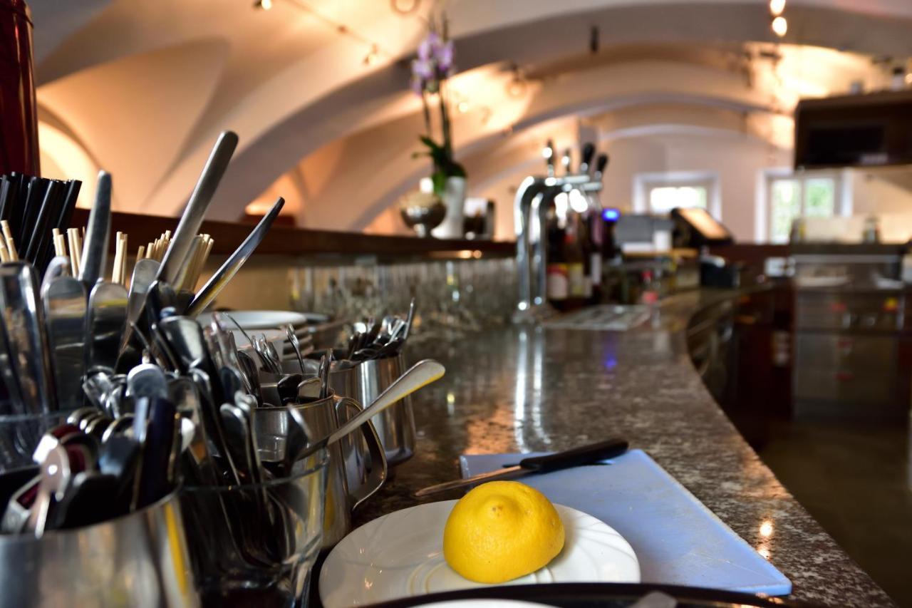 Hotel Krone Brunico Luaran gambar