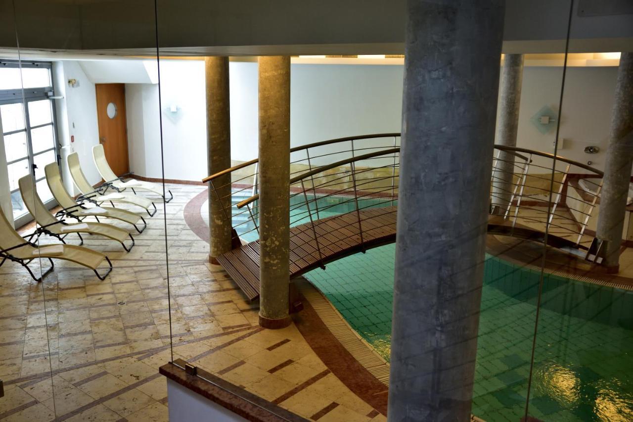 Hotel Krone Brunico Luaran gambar