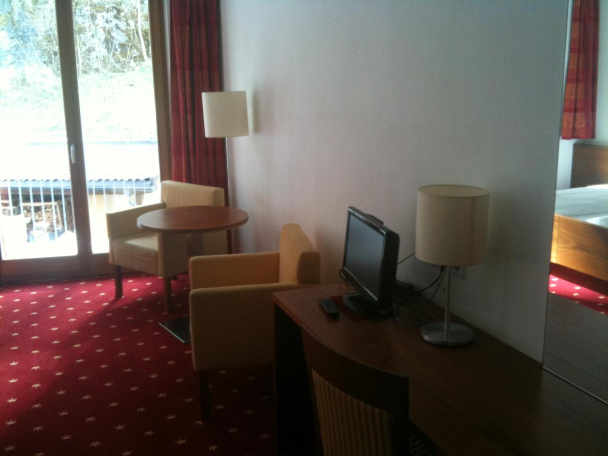 Hotel Krone Brunico Luaran gambar